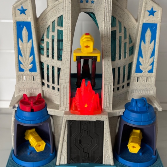 IMAGINEXT Fisher Hall of Justice League DC Comics Super Friends Playset 2014 - Picture 4 of 9